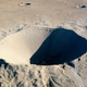 Crater Sedan producto de una prueba nuclear subterránea de 1962. Foto: Wikimedia Commons